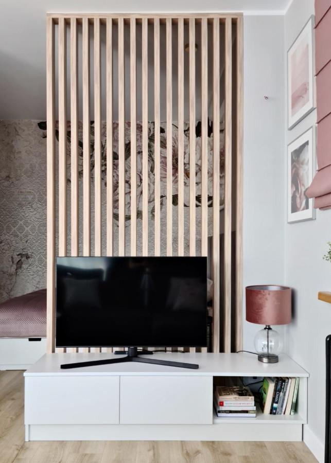 APARTAMENTY NADJEZIORNE z tarasem Elk Bagian luar foto