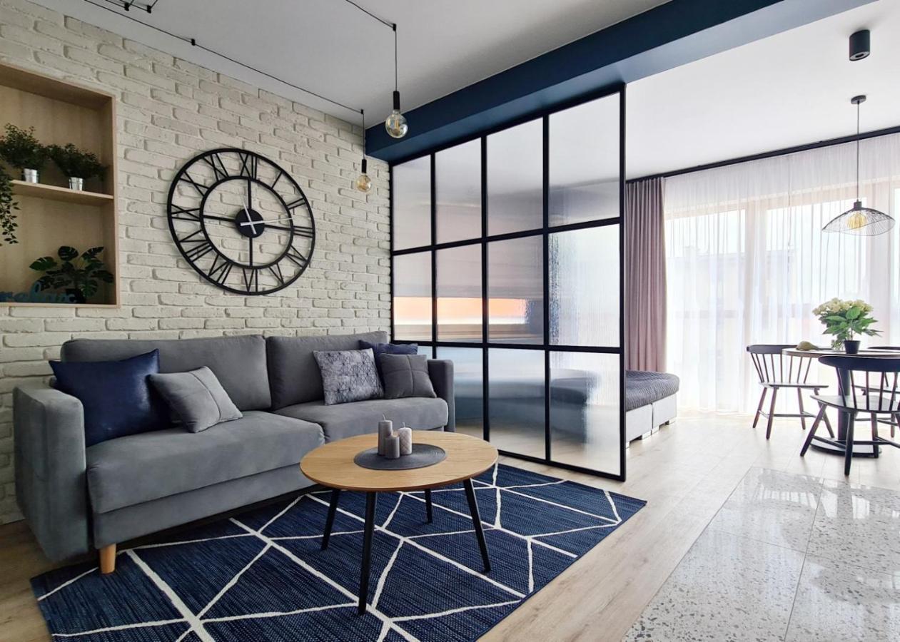 APARTAMENTY NADJEZIORNE z tarasem Elk Bagian luar foto
